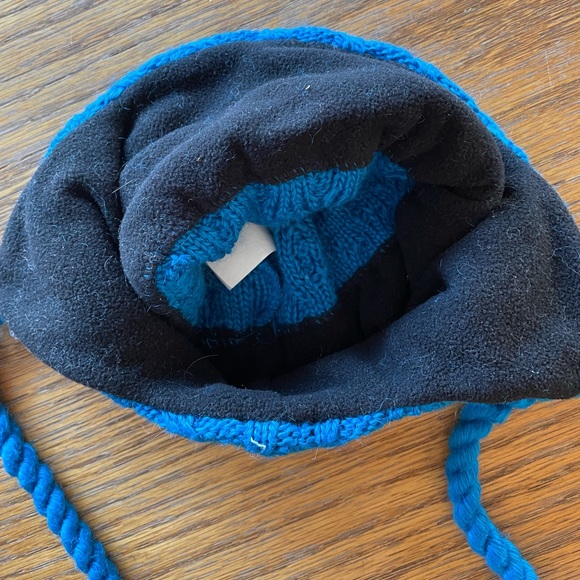 2010 Vancouver Winter Olympics Blue Toque with Tassels - Picture 3 of 6